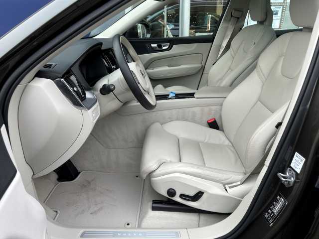 Volvo  T6 AWD Inscription PANO+HuD+360Kamera+LUFT