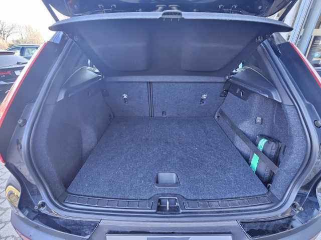 Volvo  T3 Geartronic Momentum+Apple Car Play+Lenkradheizung+