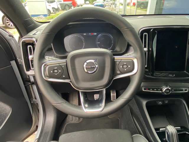 Volvo  R Design Recharge Plug-In Hybrid 2WD