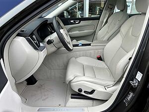 Volvo  T6 AWD Inscription PANO+HuD+360Kamera+LUFT