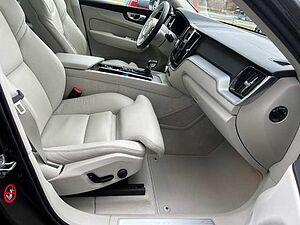 Volvo  T6 AWD Inscription PANO+HuD+360Kamera+LUFT