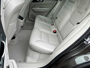 Volvo  T6 AWD Inscription PANO+HuD+360Kamera+LUFT
