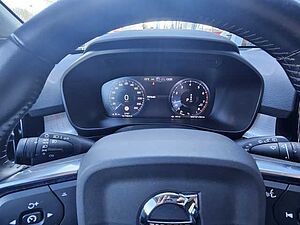 Volvo  T3 Geartronic Momentum+Apple Car Play+Lenkradheizung+