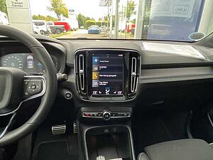 Volvo  R Design Recharge Plug-In Hybrid 2WD
