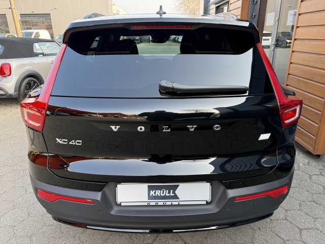 Volvo  Plus Dark Recharge Plug-In Hybrid 2WD