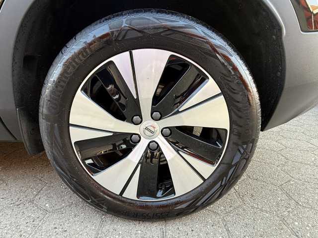 Volvo  Plus Dark Recharge Plug-In Hybrid 2WD
