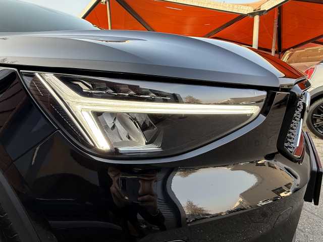 Volvo  Plus Dark Recharge Plug-In Hybrid 2WD
