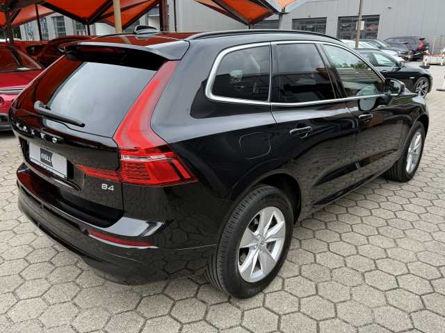 Volvo  B4 Core Mild-Hybrid Autom. Winterpaket