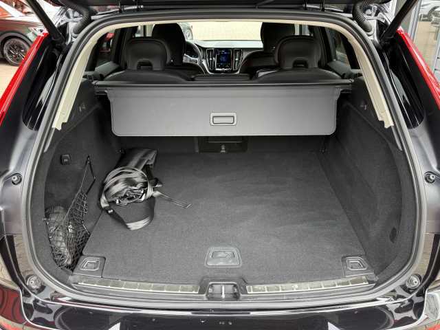 Volvo  B4 Core Mild-Hybrid Autom. Winterpaket