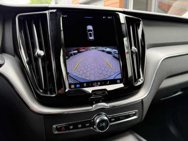 Volvo  B4 Core Mild-Hybrid Autom. Winterpaket