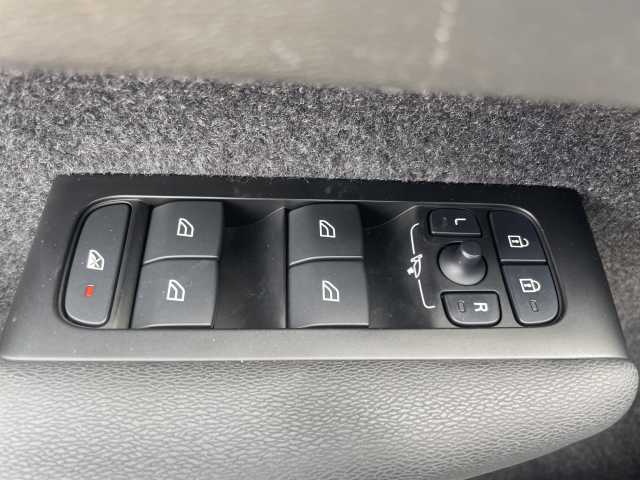 Volvo  T4 Inscription Recharge Plug-In Hybrid Keyless