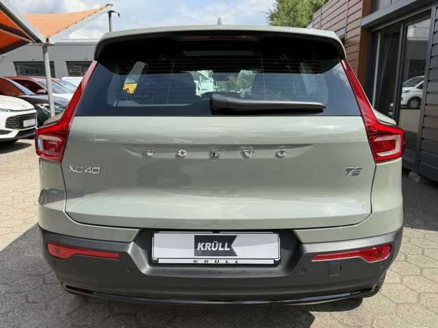Volvo  T2 Plus Dark 2WD, 360 Grad Kamera, AHK, Panoramadach, H&K