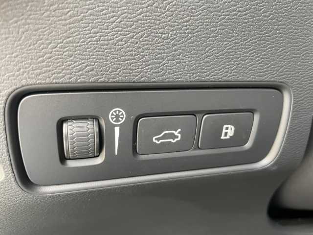 Volvo  T4 Core Recharge Plug-In Hybrid RFK