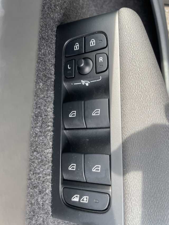 Volvo  T4 Core Recharge Plug-In Hybrid RFK