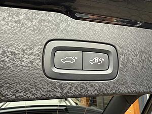 Volvo  Inscription Expression Recharge Plug-In Hybrid AWD