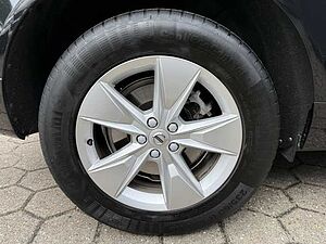 Volvo  B4 Core Mild-Hybrid Autom. Winterpaket