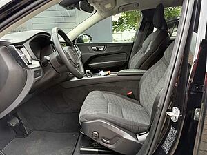 Volvo  B4 Core Mild-Hybrid Autom. Winterpaket