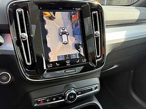 Volvo  T2 Plus Dark 2WD, 360 Grad Kamera, AHK, Panoramadach, H&K
