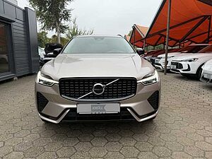 Volvo  B4 Plus Dark 2WD Rückfahrkamera+Navi+LED