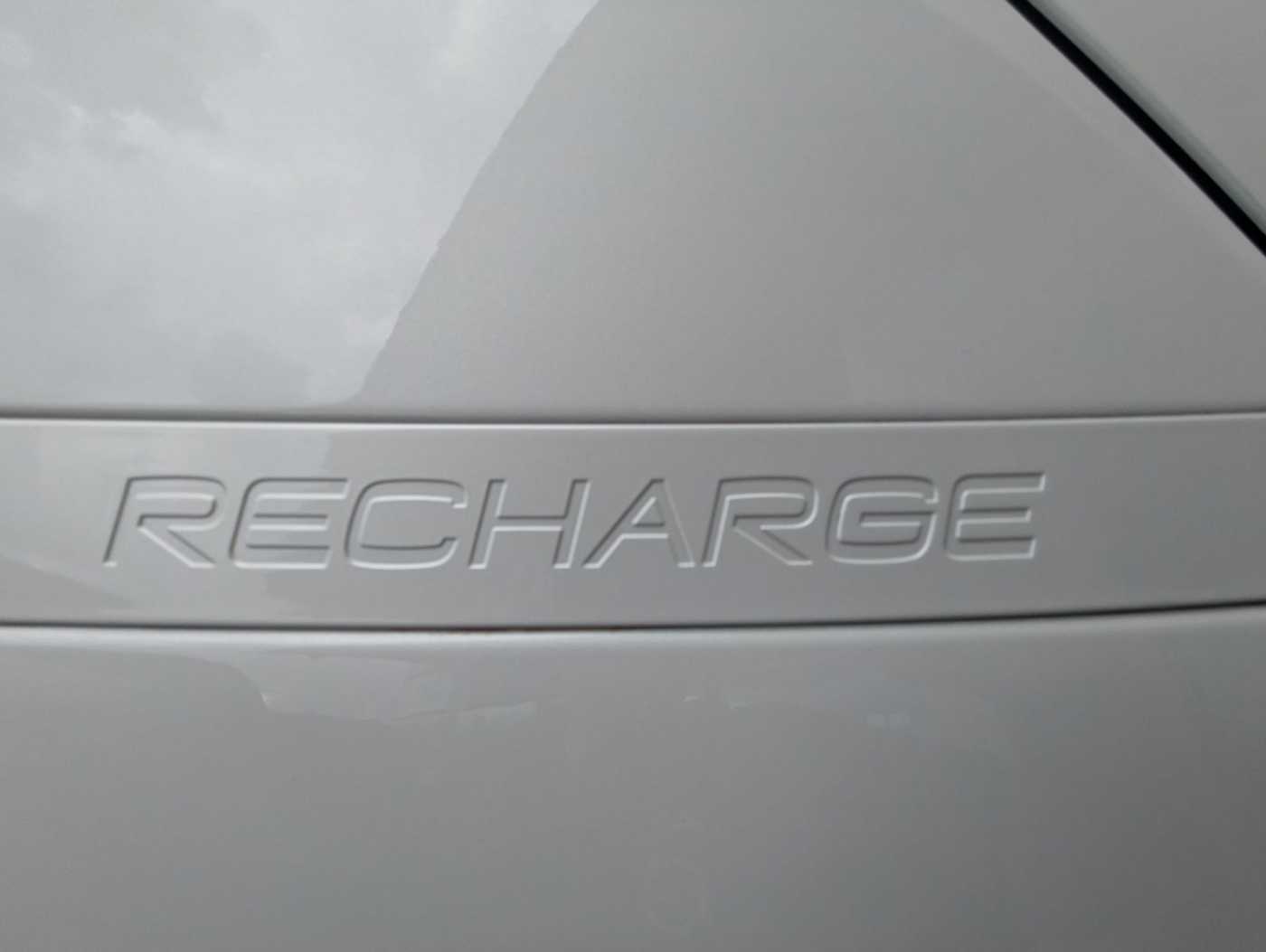 Volvo  Plus Dark Recharge Plug-In Hybrid