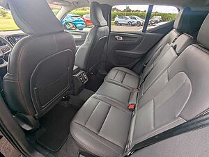 Volvo  B3 Plus Dark