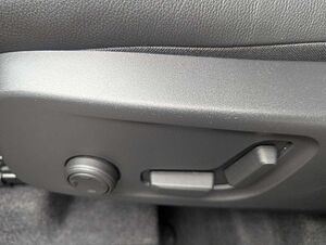 Volvo  B3 Plus Dark