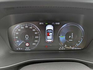 Volvo  Plus Dark Recharge Plug-In Hybrid