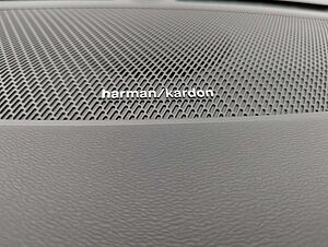 Volvo  Plus Dark Recharge Plug-In Hybrid