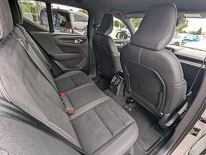 Volvo  Plus Dark Recharge Plug-In Hybrid
