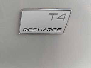 Volvo  Plus Dark Recharge Plug-In Hybrid
