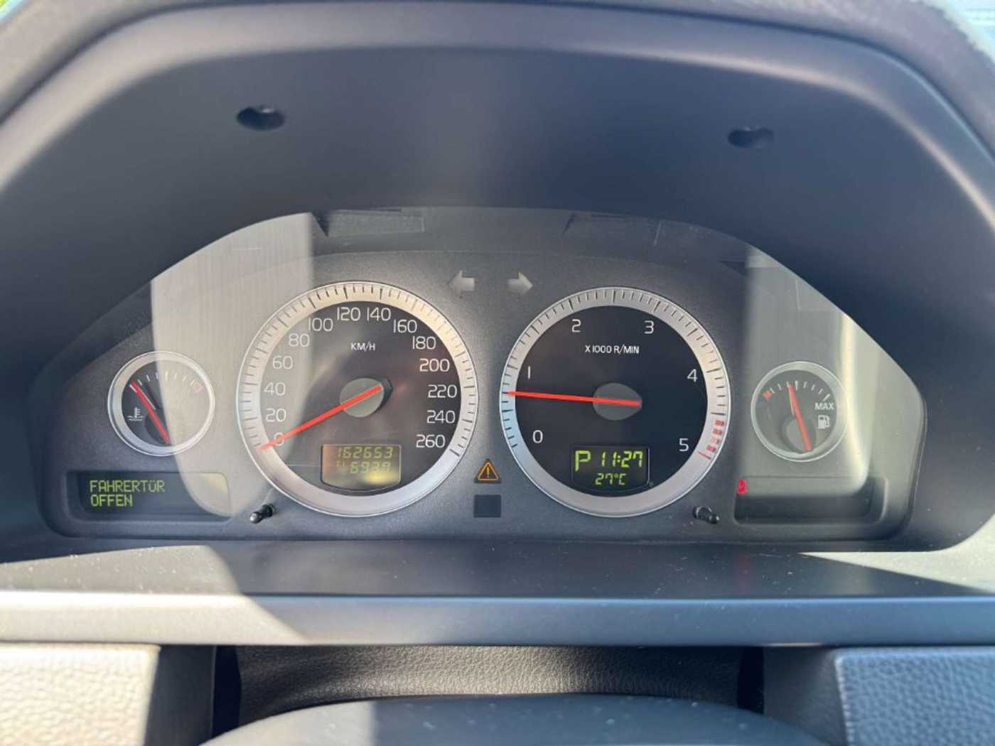 Volvo  D5 Aut. Summum+LEDER+BLIS+7-Sitzer+Dynaudio