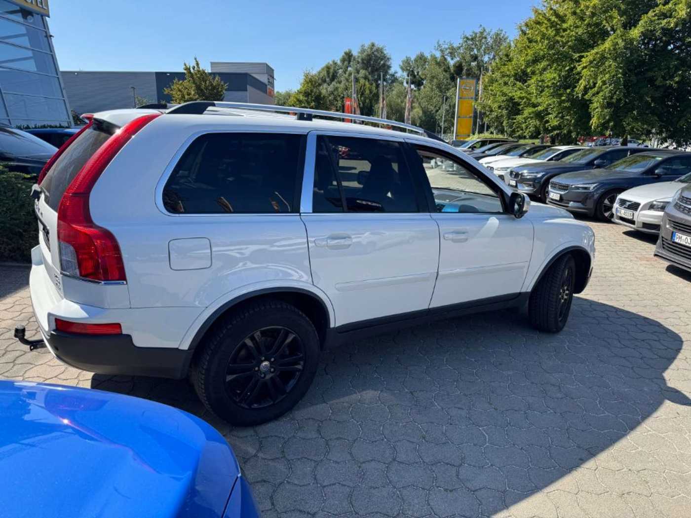 Volvo  D5 Aut. Summum+LEDER+BLIS+7-Sitzer+Dynaudio