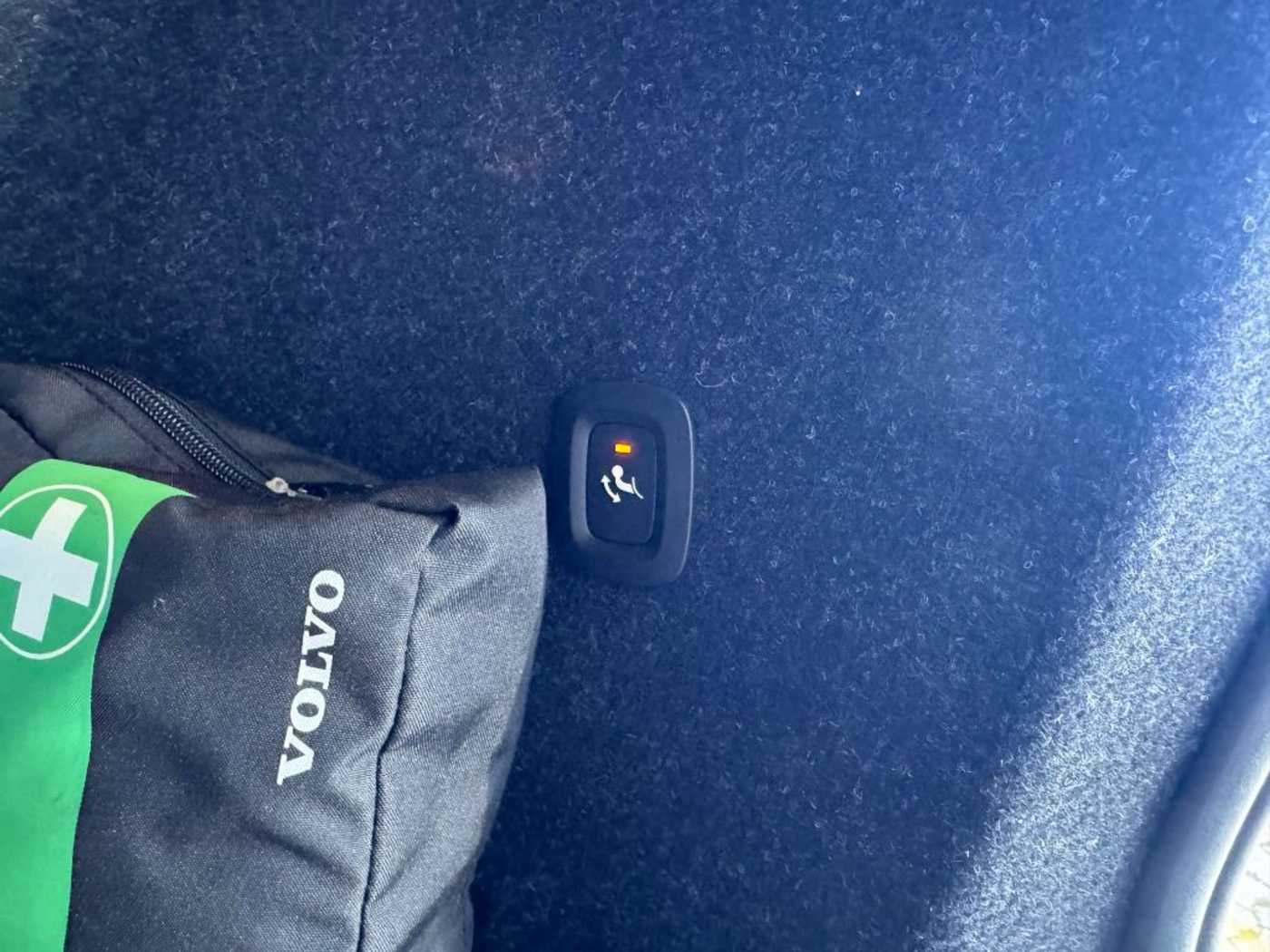 Volvo  Recharge Single Motor Core+AHZV+WinterPak