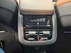 Volvo  T8 AWD R-Design Express. +22Zoll+Xenium+AHK+