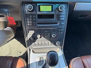 Volvo  D5 Aut. Summum+LEDER+BLIS+7-Sitzer+Dynaudio