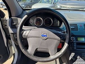 Volvo  D5 Aut. Summum+LEDER+BLIS+7-Sitzer+Dynaudio