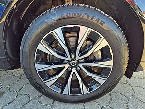 Volvo  B4 D Plus Dark+HarmanKardon+Fahrerassist.