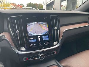Volvo  B4 D AWD Geartr. Pro+Xenium+Kamera+ACC