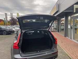 Volvo  B4 D AWD Geartr. Pro+Xenium+Kamera+ACC