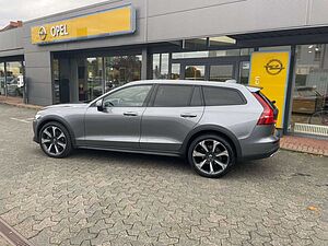 Volvo  B4 D AWD Geartr. Pro+Xenium+Kamera+ACC