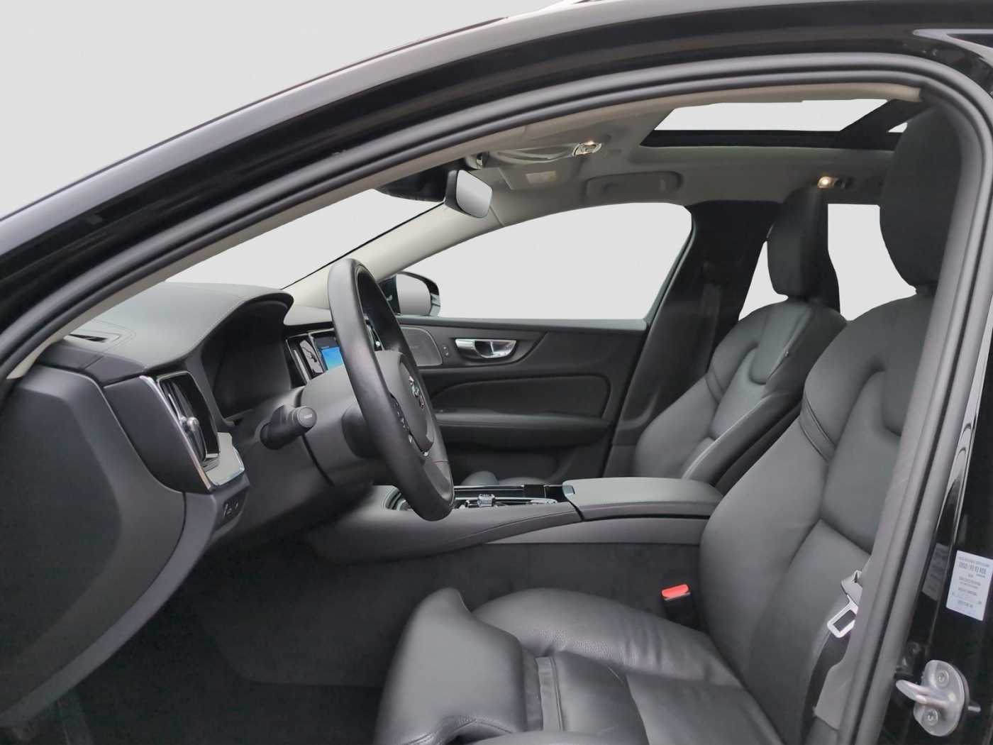 Volvo  +T8+AWD+GT+Inscription+AHK+Head-up+PilotAss++