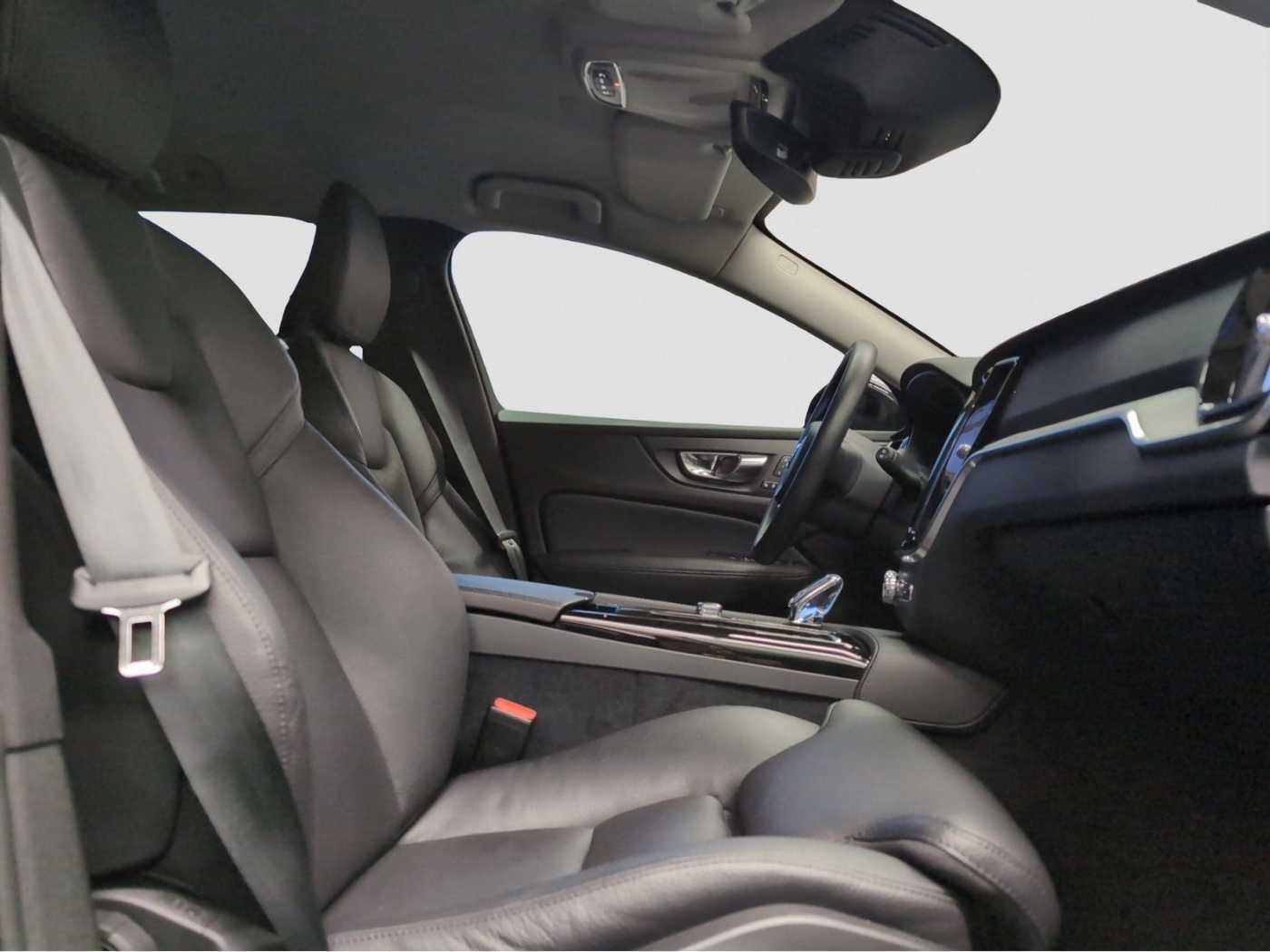 Volvo  +Recharge+T6+AWD+GT+Inscription+PDCv/h+360Kam