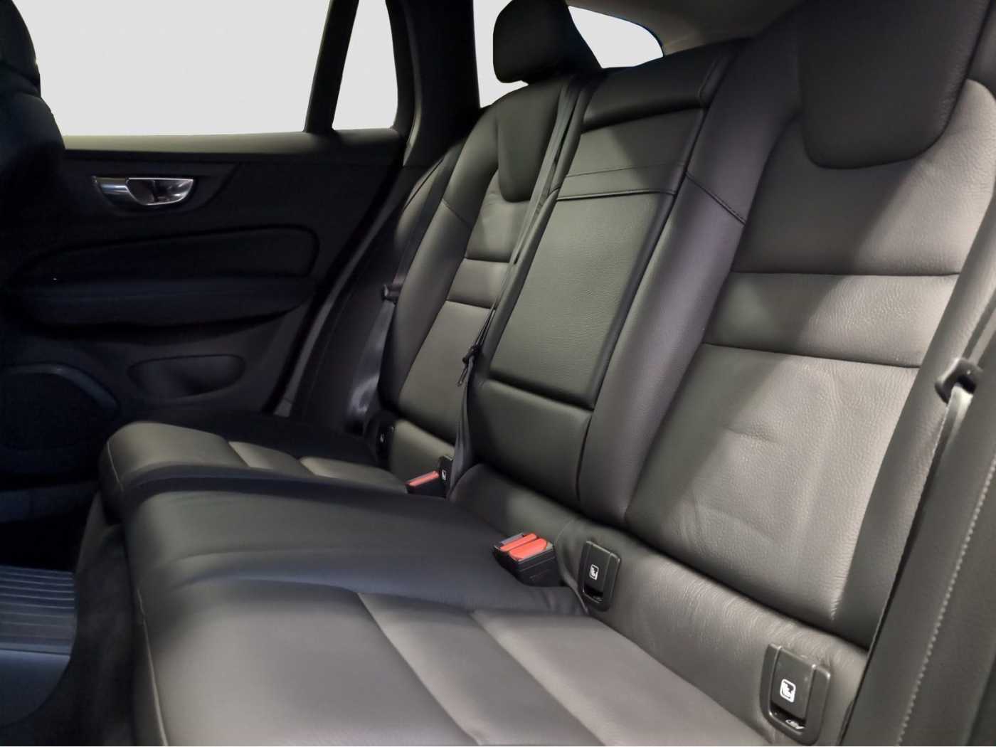 Volvo  +Recharge+T6+AWD+GT+Inscription+PDCv/h+360Kam