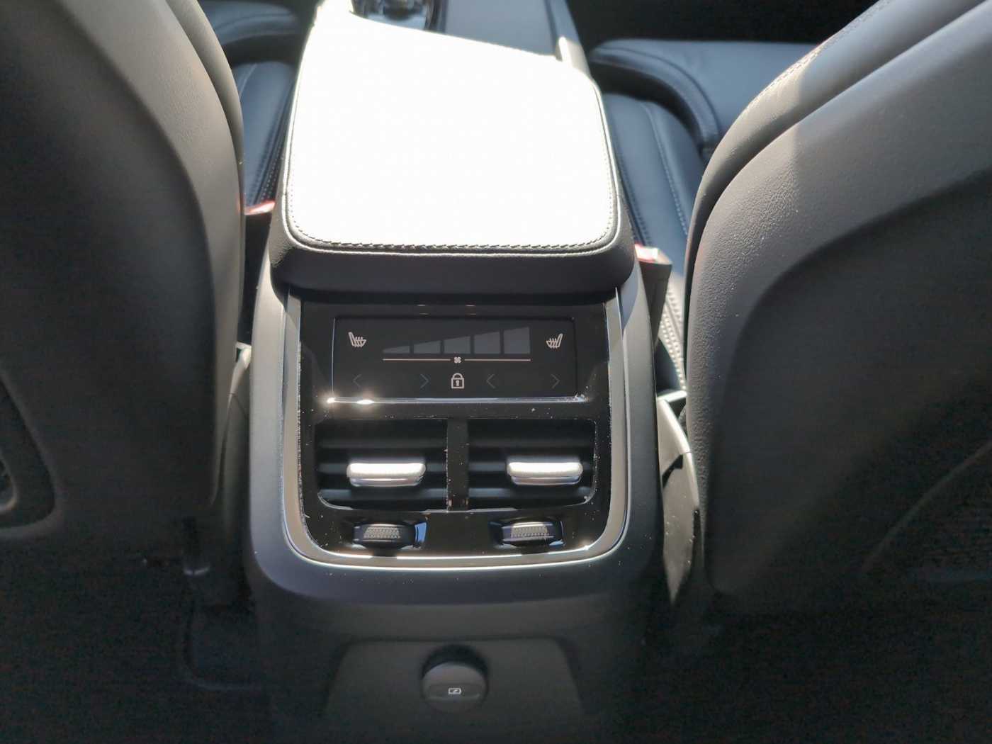 Volvo  +Recharge+T8+AWD+GT+AHKsemi+Standhzg+PDCv/h+