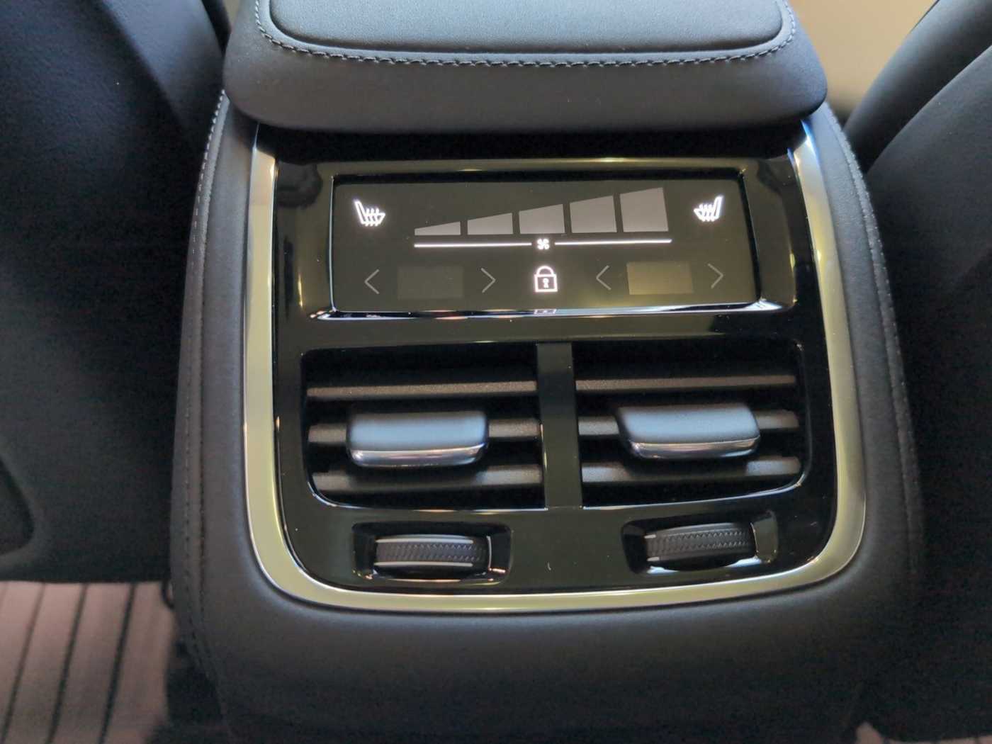 Volvo  +T8+AWD+Facelift+Standhzg+Alarm+Pano+21'LM++