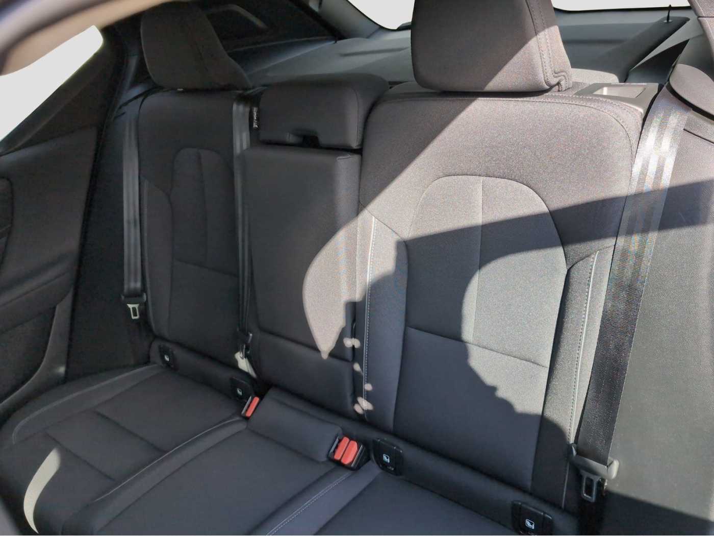 Volvo  +T4+GT+PDC v/h+Standhzg+R-Kamera+Lenkradhzg+