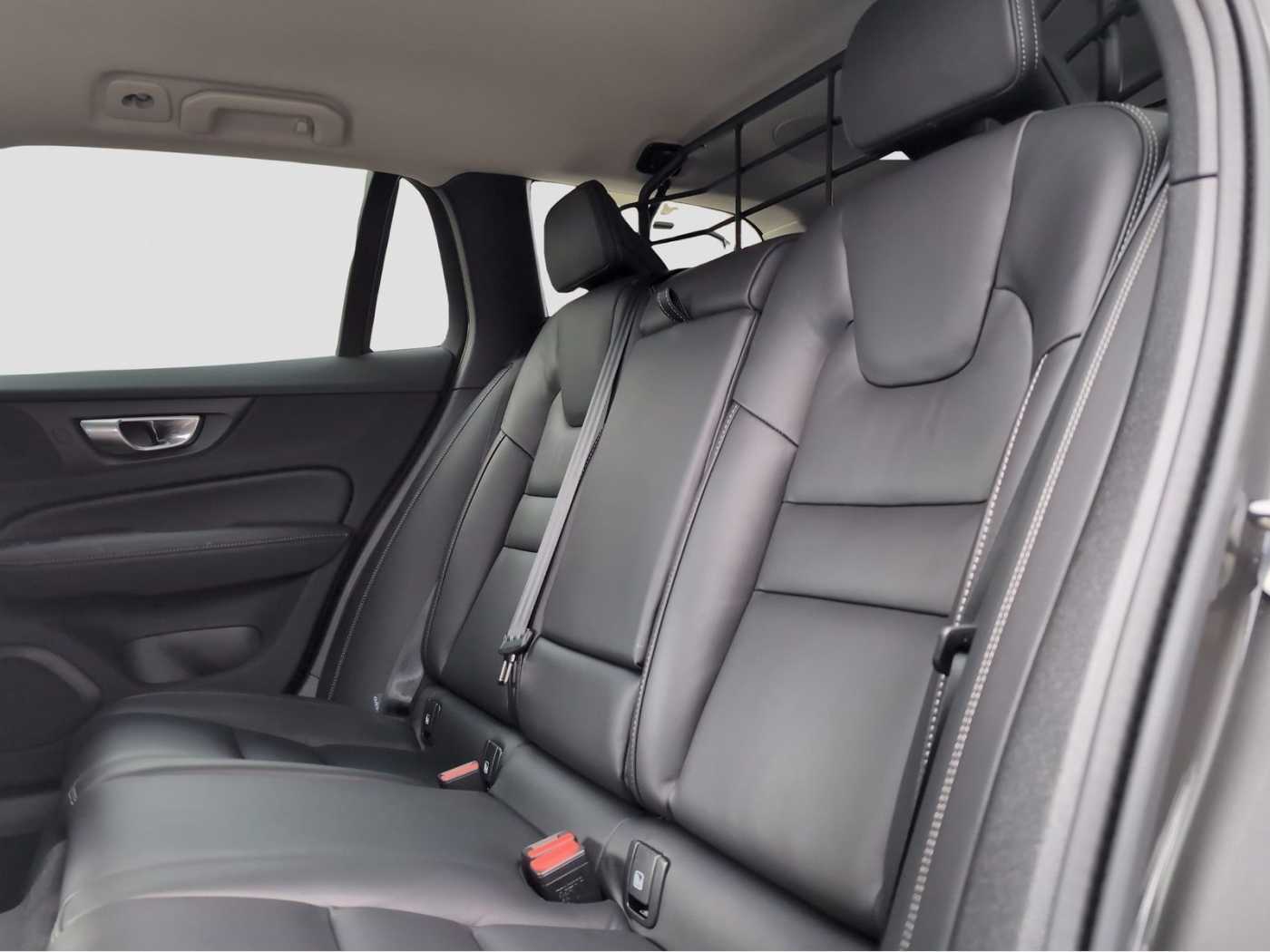 Volvo  +B4+Lenkradhzg+Standhzg+Harman+Voll-LED+R-Kam