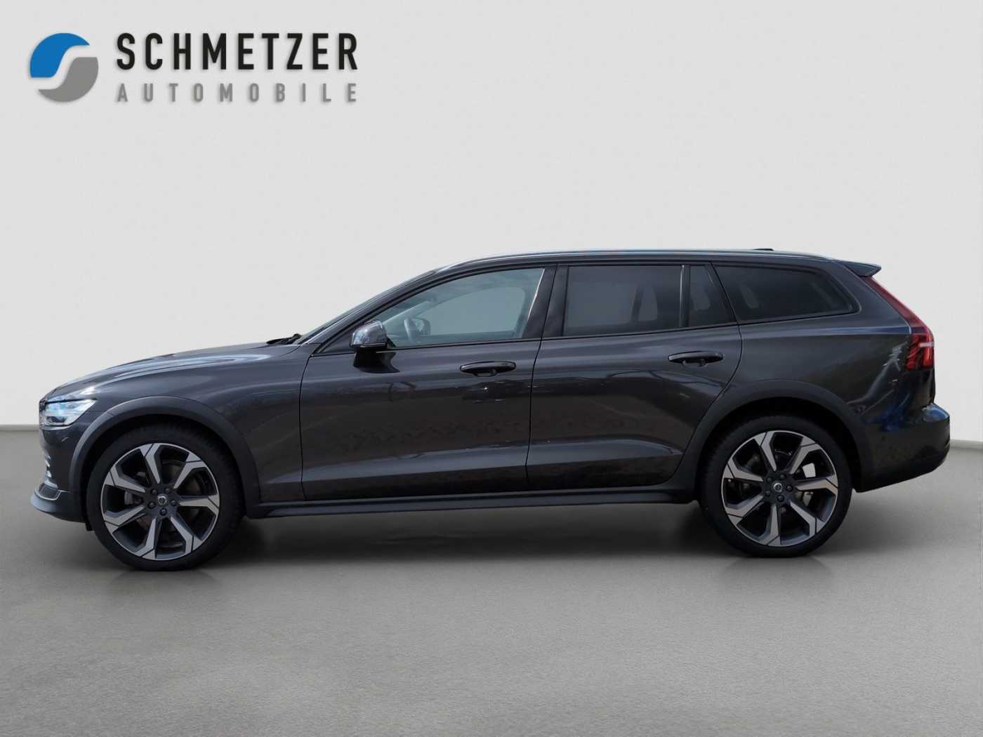 Volvo  +B4+Lenkradhzg+Standhzg+Harman+Voll-LED+R-Kam