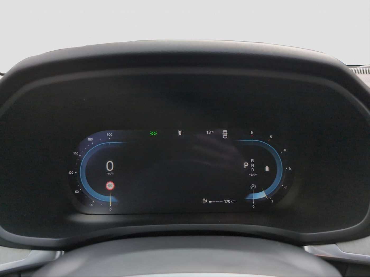 Volvo  +B4+Lenkradhzg+Standhzg+Harman+Voll-LED+R-Kam