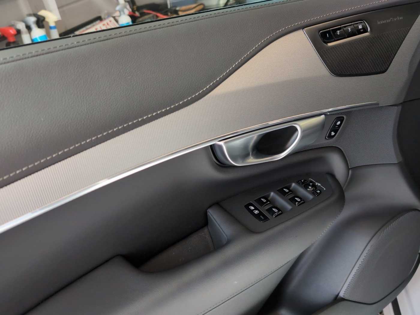 Volvo  +B5+AWD+GT+Mild-Hybrid+AHK sem. +Lenkradhzg++